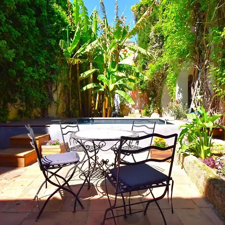 Le Voyage D'ulysse Guest house