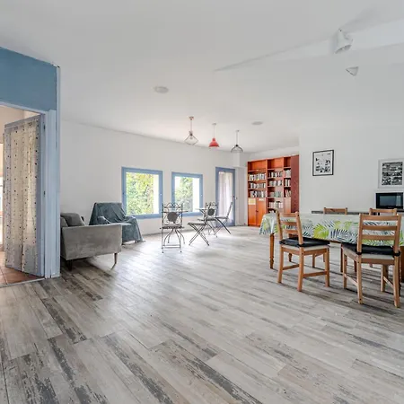 Le Voyage D'ulysse בית הארחה 3*